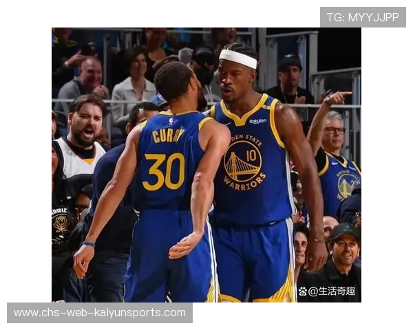 勇士篮板拼到位，二次进攻不断